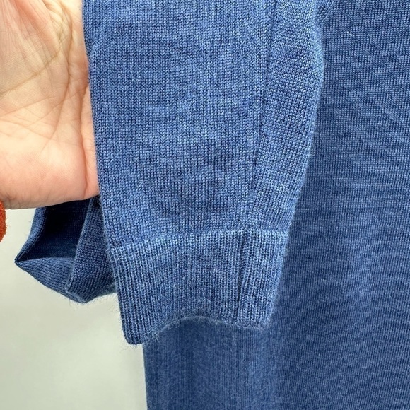 Knittons blue wool long sleeve crew neck woman’s pullover sweater. Small - Picture 6 of 10